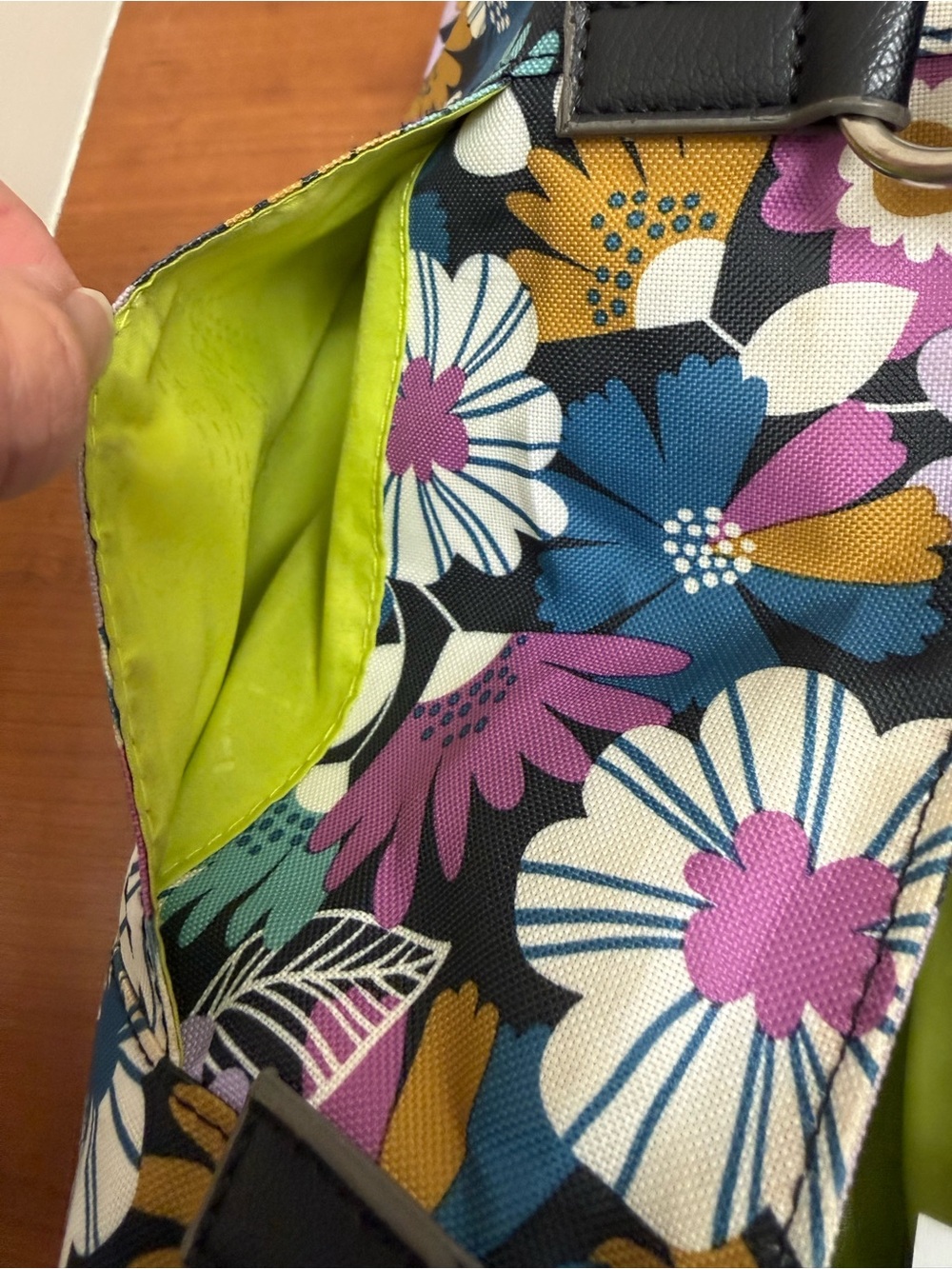 Lily Bloom Maggie Satchel Handbag EUC - Picture 13 of 15